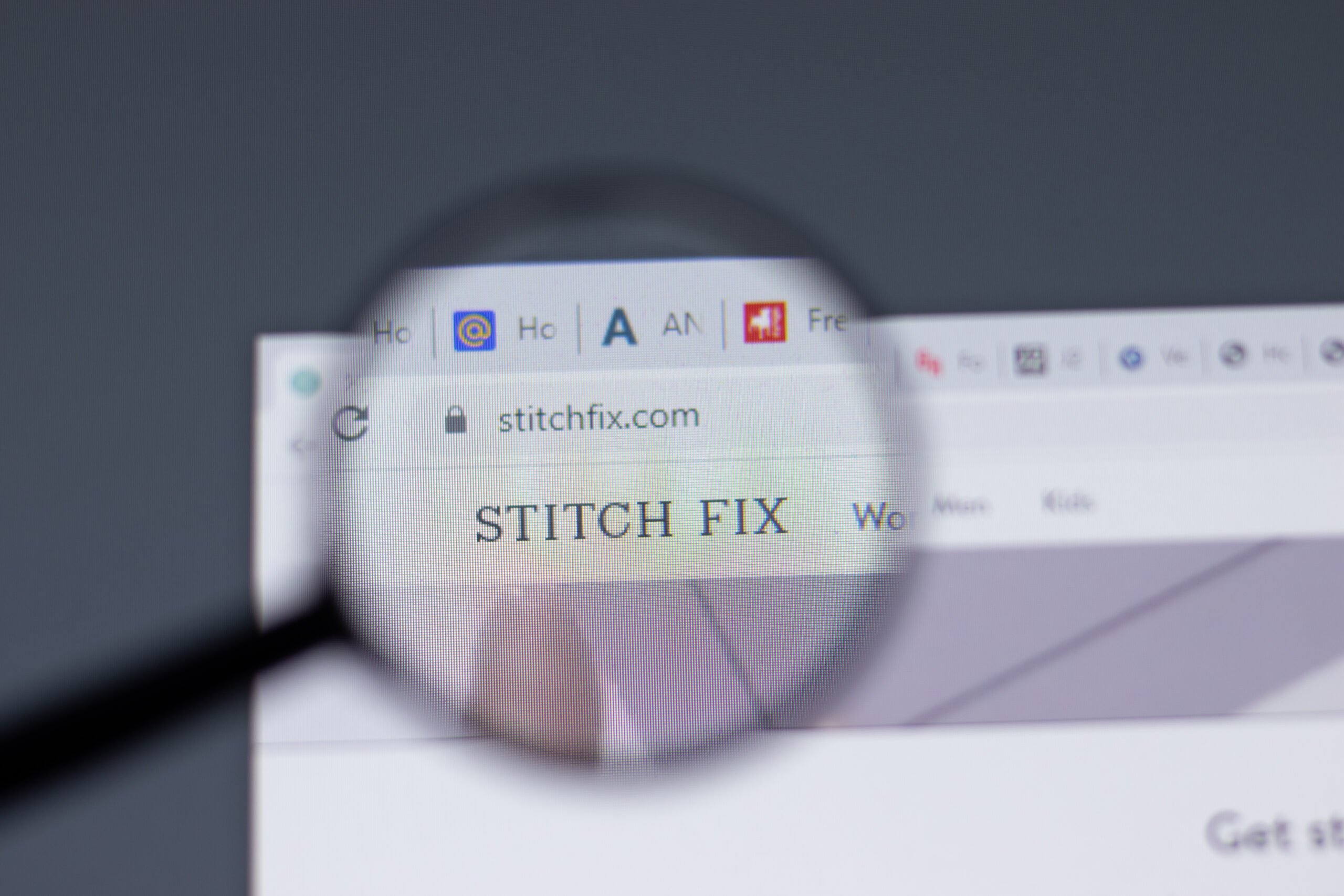Stitch Fix: Возвращение к росту и внедрение искусственного интеллекта в онлайн-стилистике