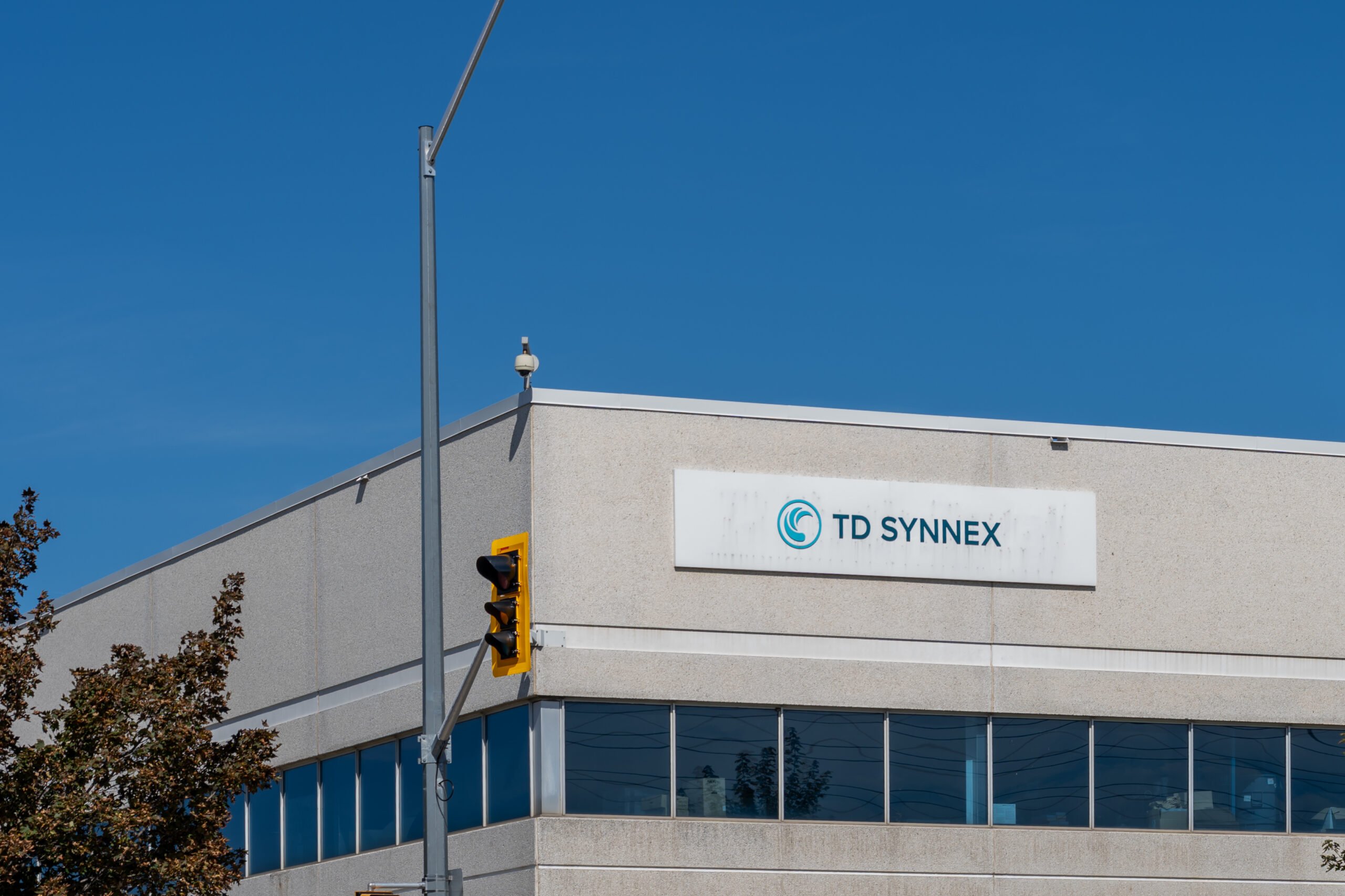 TD Synnex приобретает BlueStar: что это значит для рынка технологий